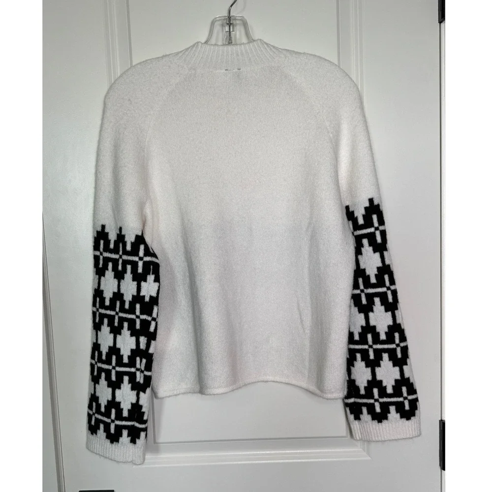 Divided Womens Sweater Small White Black‎ Geometric Mock Neck Knit Pullover